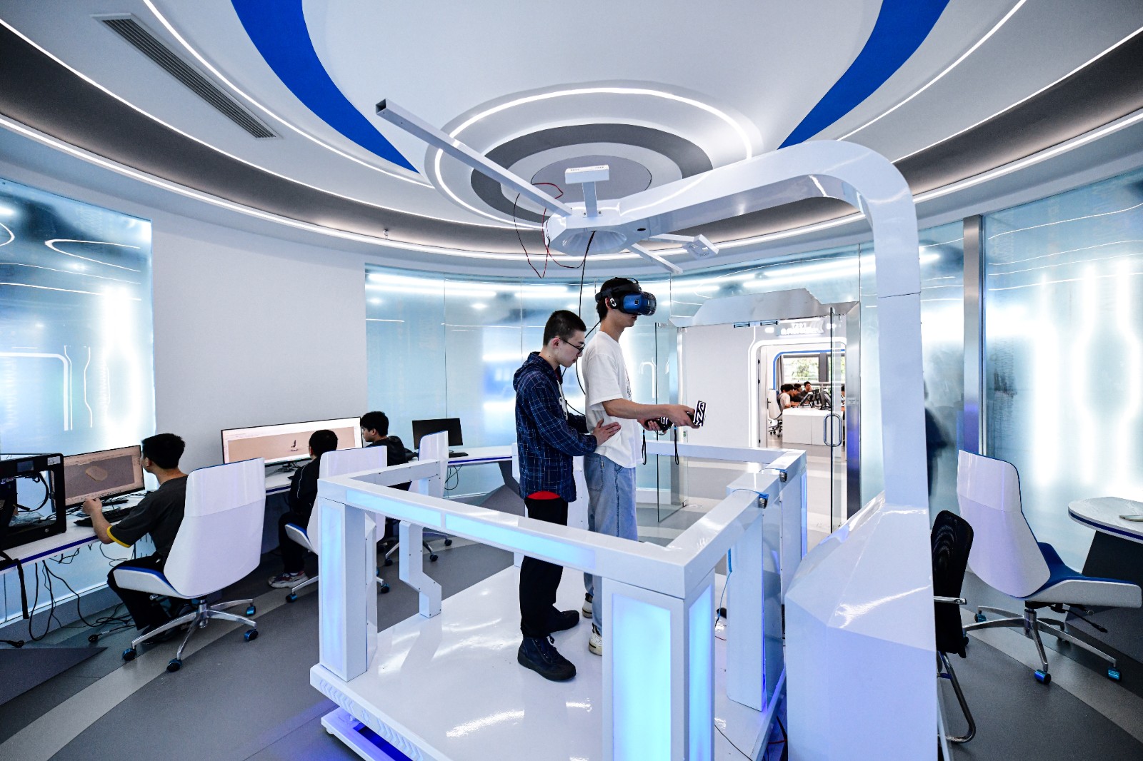 资源整合 技术赋能 我校迭代升级后的虚拟仿真实训基地投用 - 学校动态 - 重庆公共运输职业学院