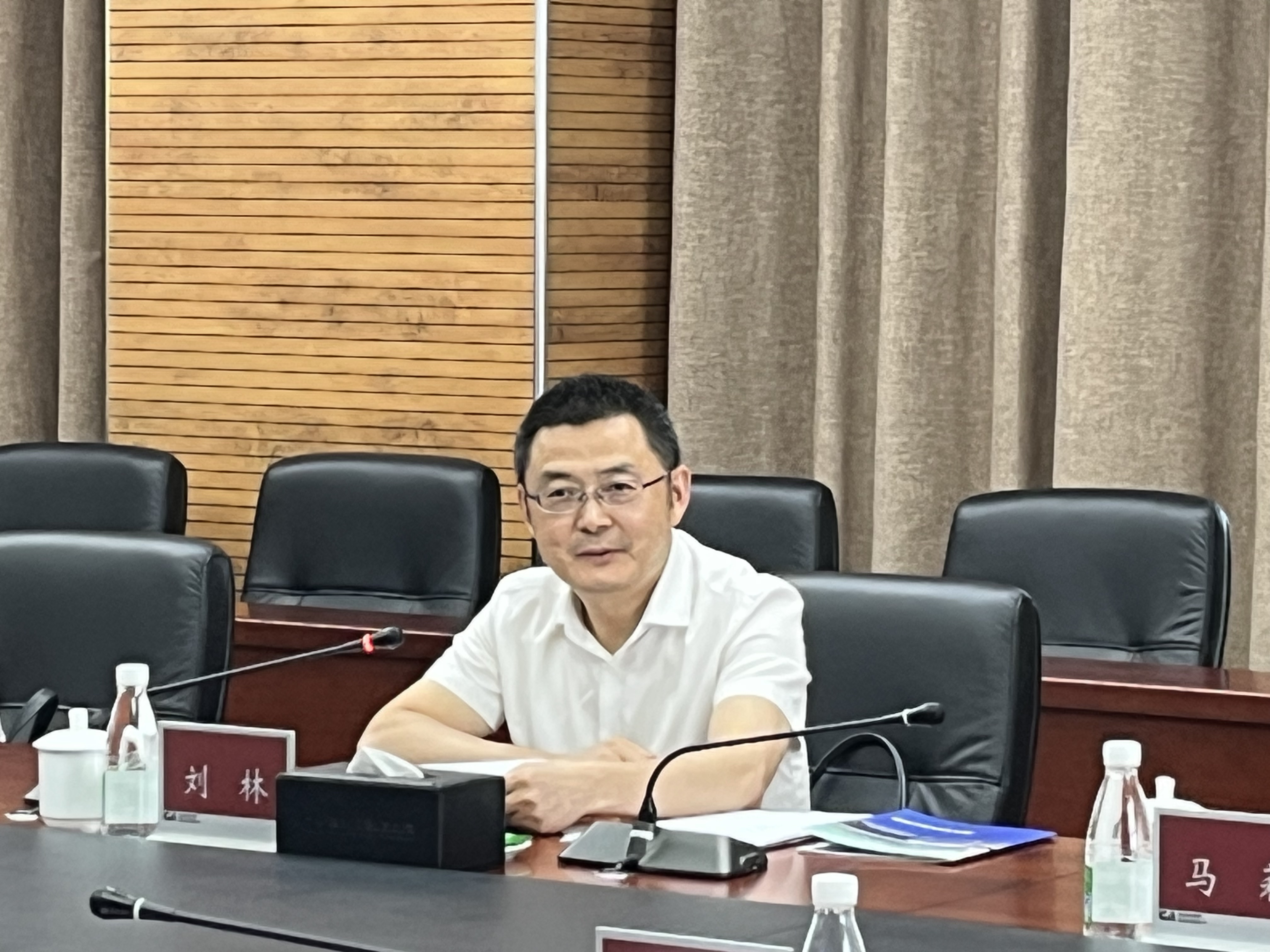 刘林董事长带队走访重庆机场集团 - 学校动态 - 重庆公共运输职业学院