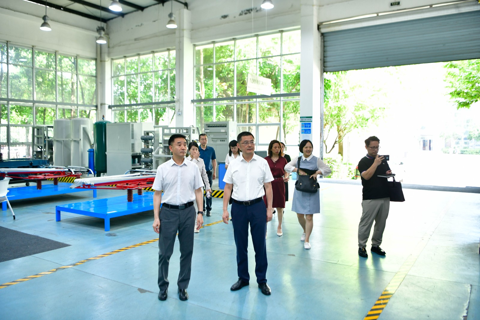 重庆市质量安全考试中心负责人到我校调研